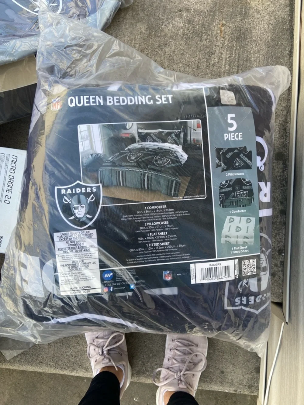 NFL Raiders Black & White Queen Bedding Set - 5 Piece